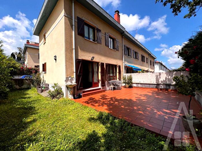 Casa en venta en San Miguel, Basauri de 4 habitaciones