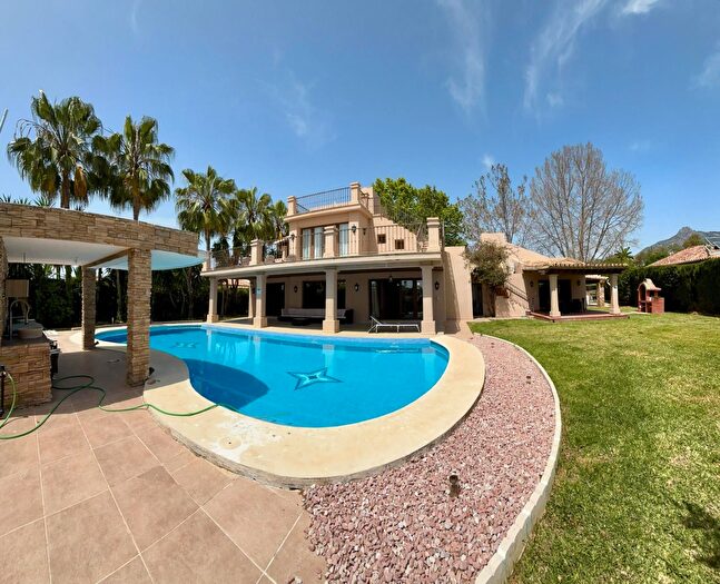 Casas en venta y pisos alquiler - 1