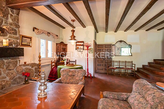 Casas en venta y pisos alquiler - 2