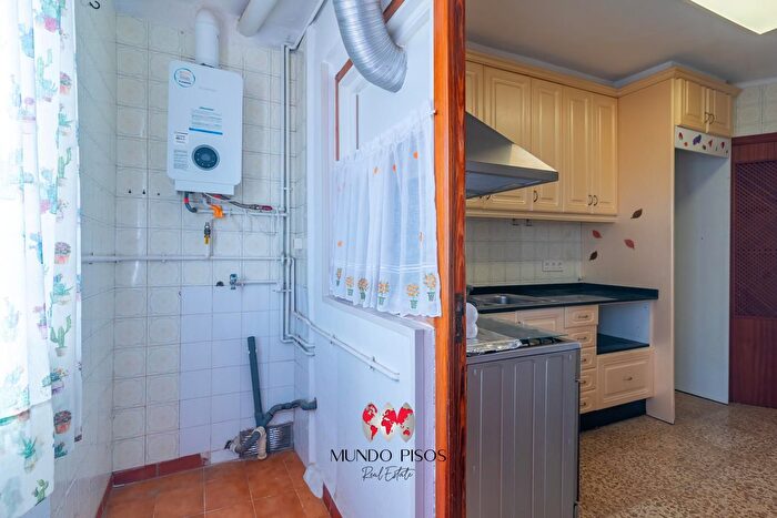 Casas en venta y pisos alquiler - 2