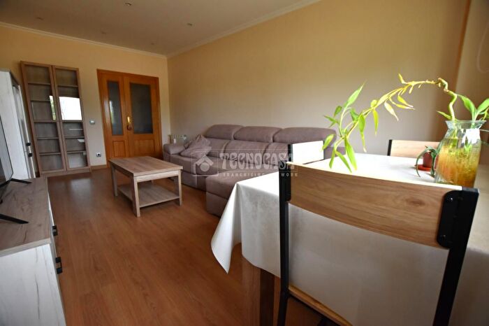 Casas en venta y pisos alquiler - 2
