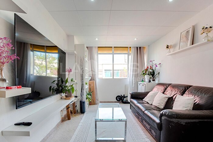 Piso en venta en Sant Martí, La Verneda i la Pau de 3 habitaciones