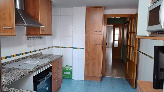 Casas en venta y pisos alquiler - 2