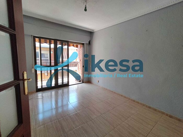 Casas en venta y pisos alquiler - 2