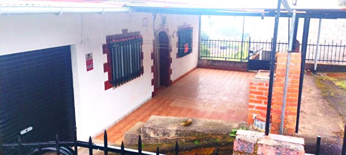 Casas en venta y pisos alquiler - 3