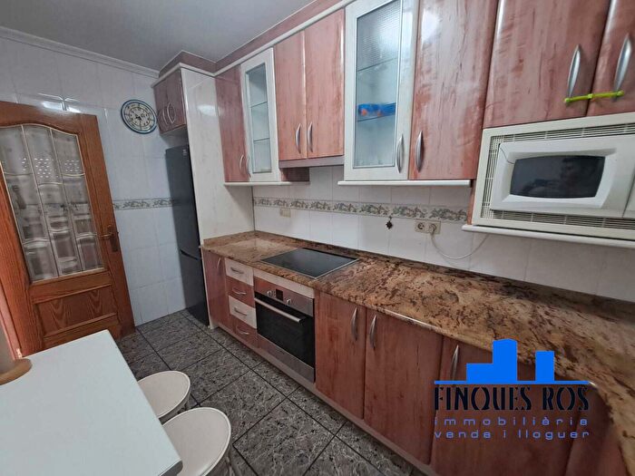 Casas en venta y pisos alquiler - 2