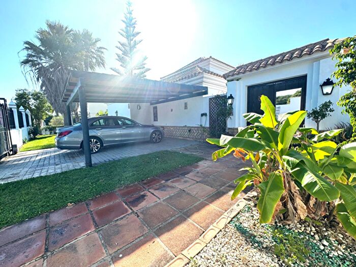 Casa en venta en El Portil, Huelva de 4 habitaciones