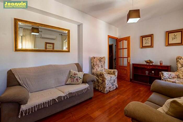 Casas en venta y pisos alquiler - 1