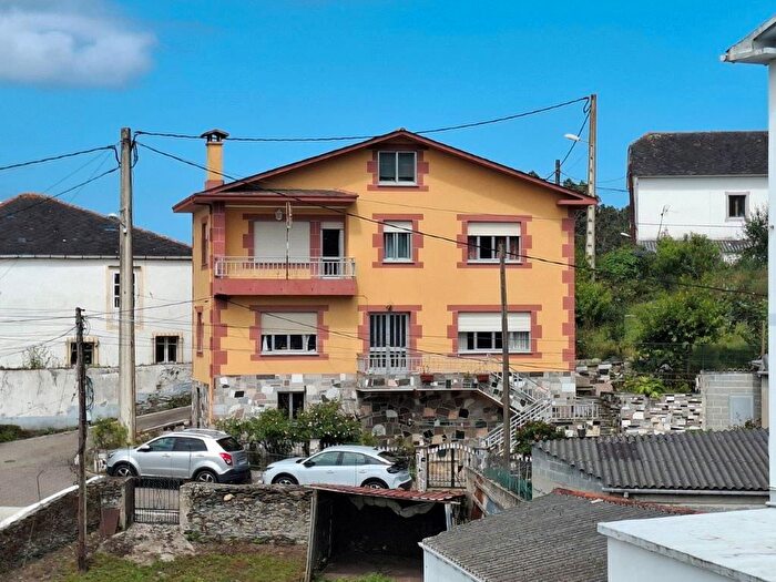 Casa en venta en Mañón, A Coruña de 3 habitaciones