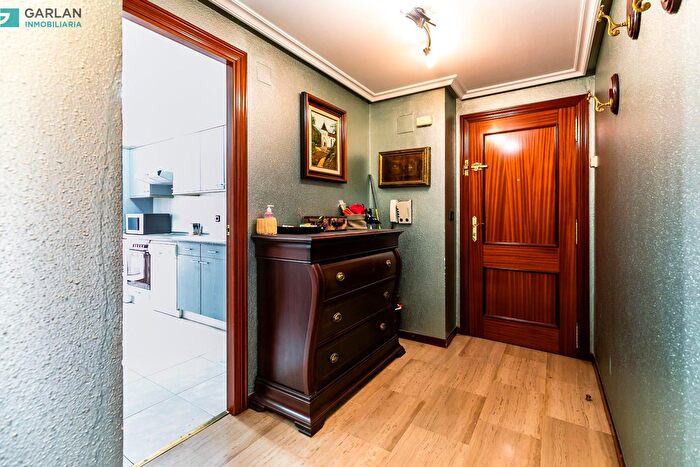 Casas en venta y pisos alquiler - 3