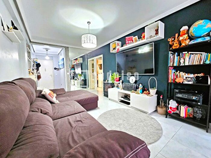 Casas en venta y pisos alquiler - 1