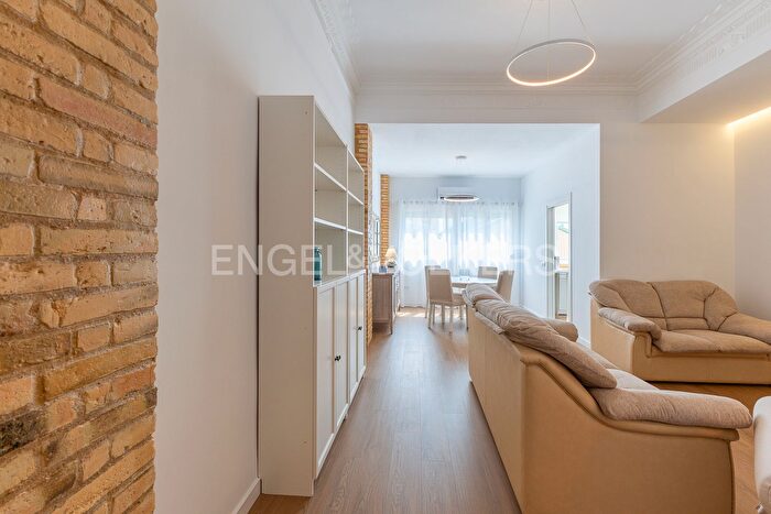 Casas en venta y pisos alquiler - 2