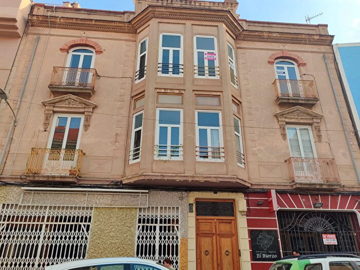Casas en venta y pisos alquiler - 1