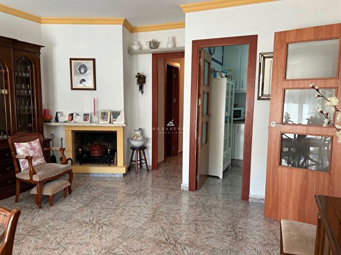 Casas en venta y pisos alquiler - 1