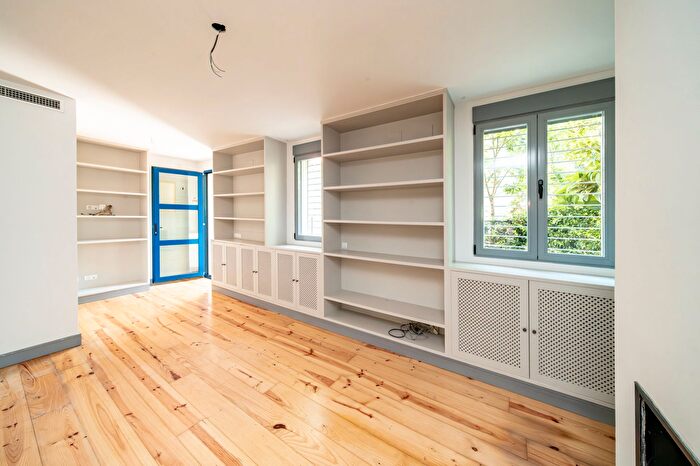Casas en venta y pisos alquiler - 3