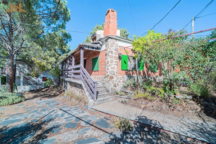 Casas en venta y pisos alquiler - 1
