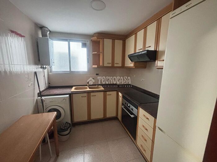 Casas en venta y pisos alquiler - 2