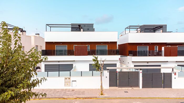 Casas en venta y pisos alquiler - 1