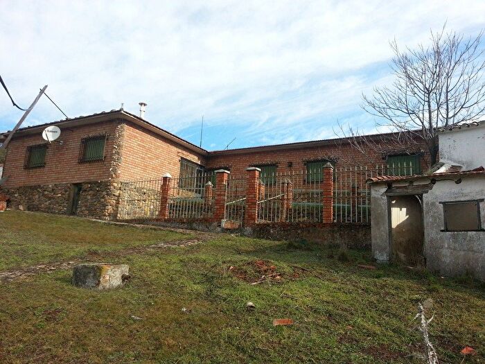Casa en venta en Almuradiel, Ciudad Real de 7 habitaciones