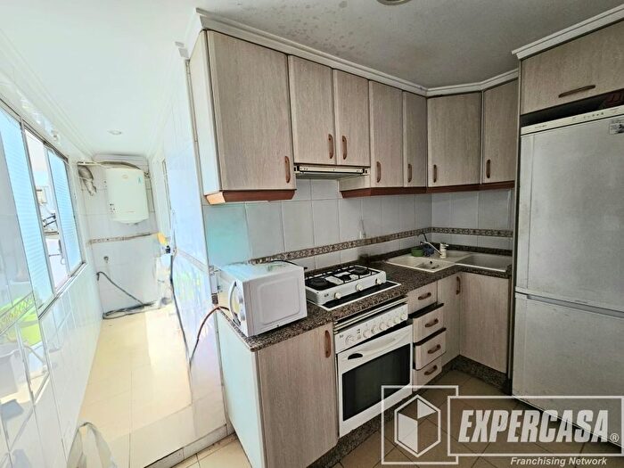 Casas en venta y pisos alquiler - 2