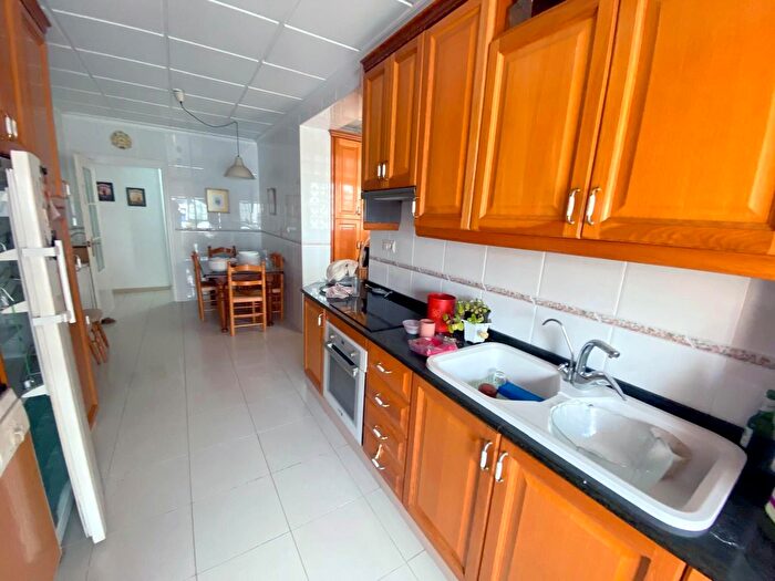 Casas en venta y pisos alquiler - 2