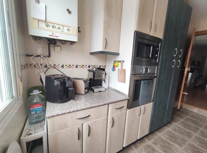 Casas en venta y pisos alquiler - 2