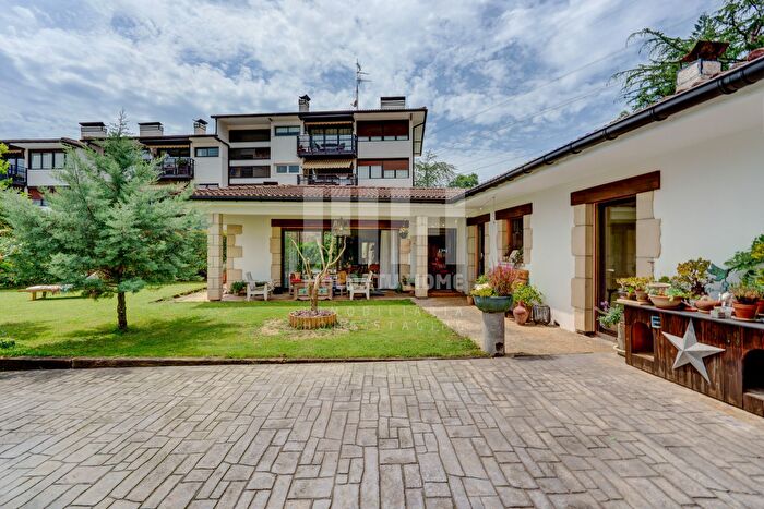 Casas en venta y pisos alquiler - 3