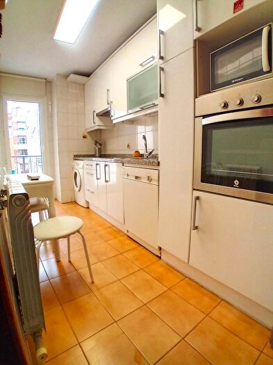 Casas en venta y pisos alquiler - 2