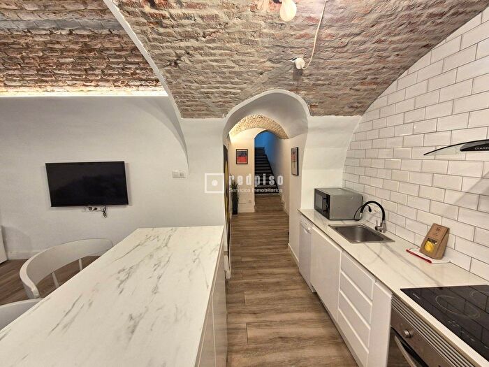 Casas en venta y pisos alquiler - 3