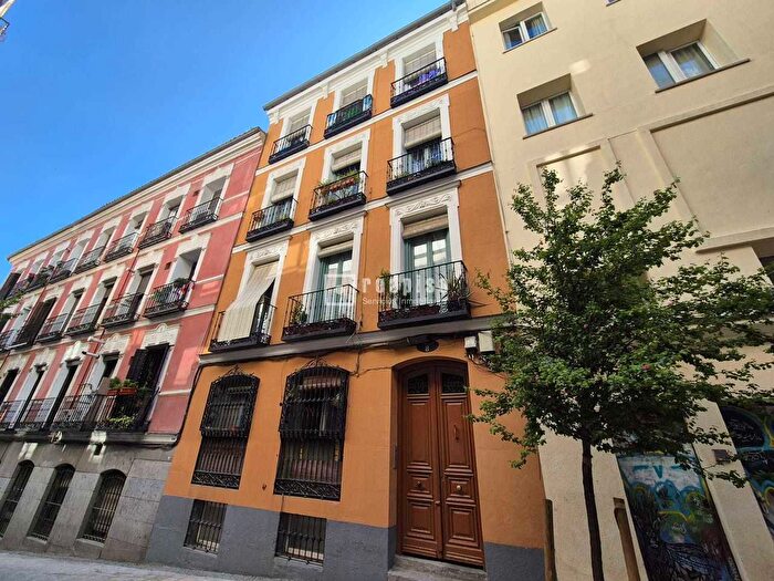 Casas en venta y pisos alquiler - 1