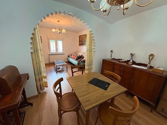 Casas en venta y pisos alquiler - 2