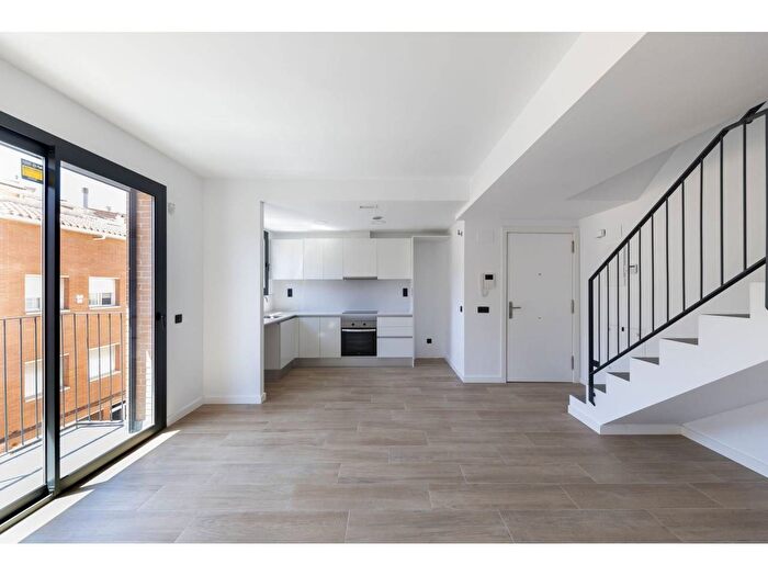 Casas en venta y pisos alquiler - 1