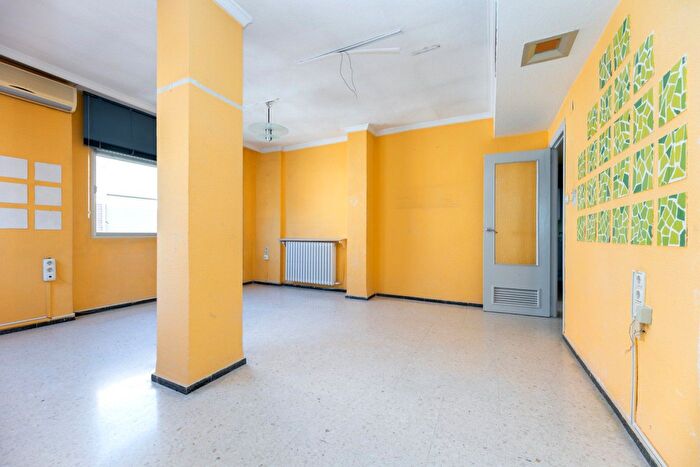 Casas en venta y pisos alquiler - 2