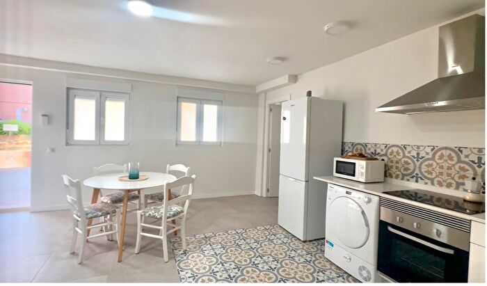 Casas en venta y pisos alquiler - 2