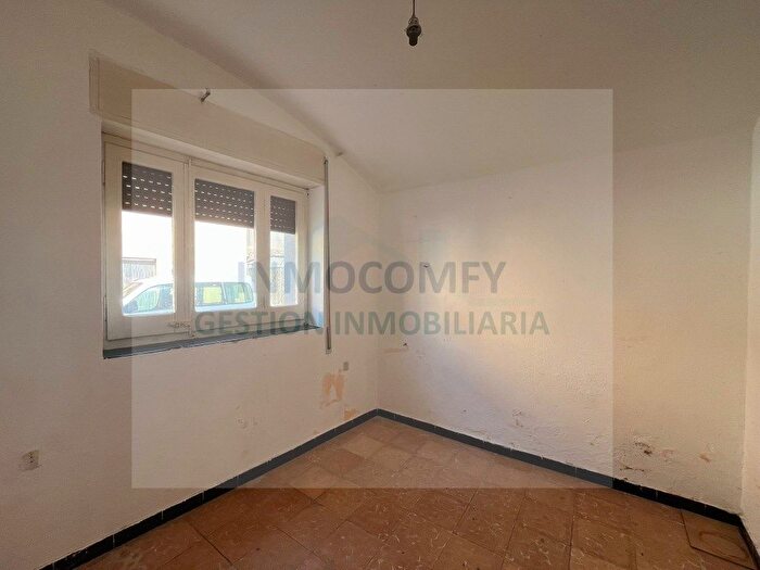 Casas en venta y pisos alquiler - 3