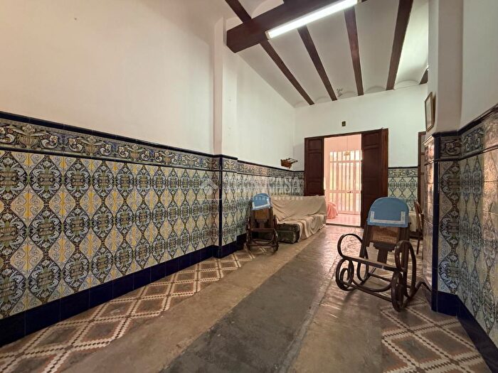 Casas en venta y pisos alquiler - 1