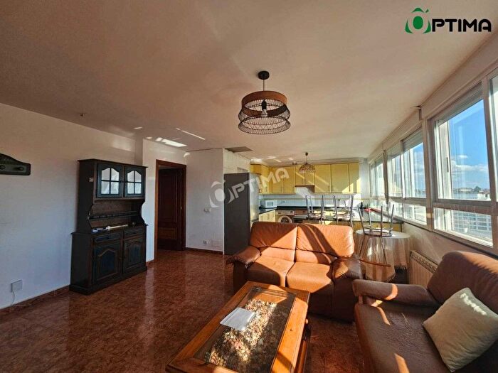 Casas en venta y pisos alquiler - 3