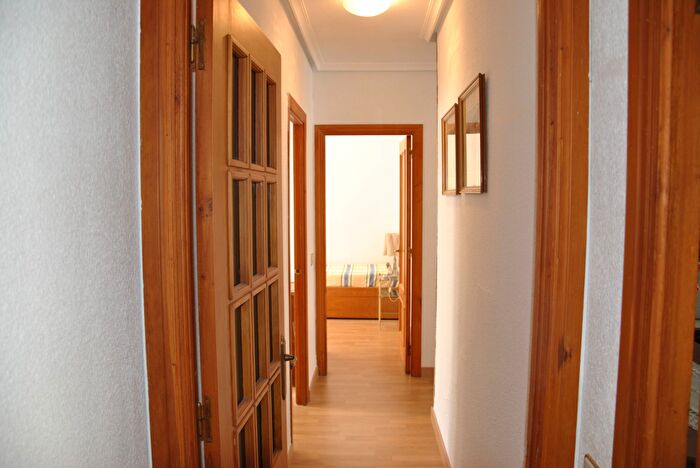 Casas en venta y pisos alquiler - 2