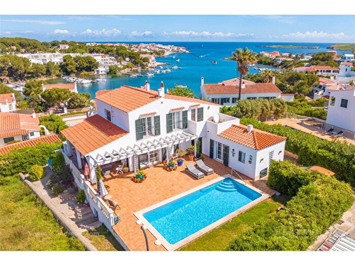 Casa en venta en Port dAddaia, Es Mercadal de 4 habitaciones