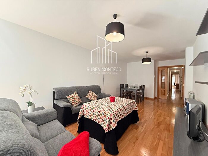 Casas en venta y pisos alquiler - 1