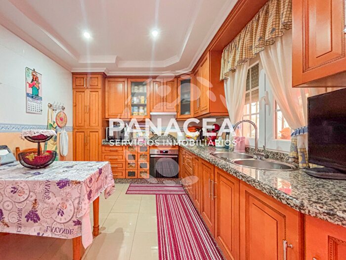 Casas en venta y pisos alquiler - 3