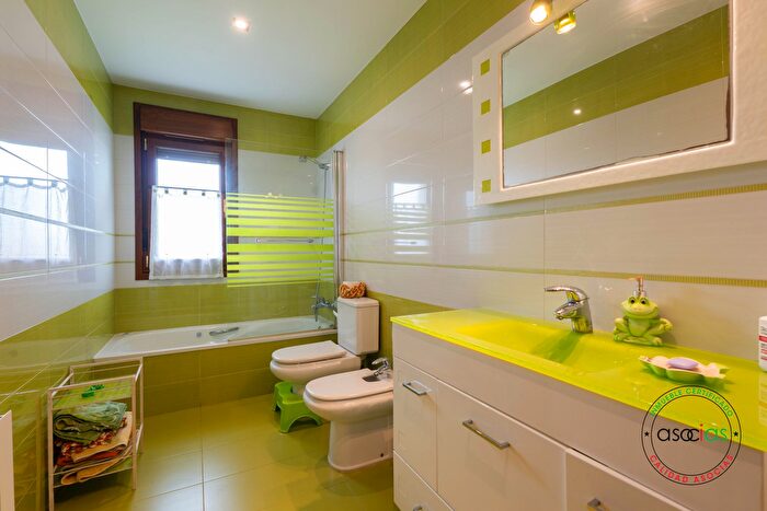 Casas en venta y pisos alquiler - 3