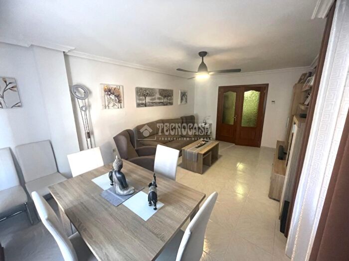 Casas en venta y pisos alquiler - 2