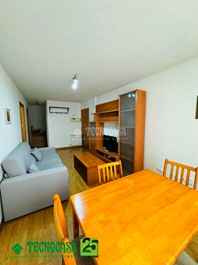 Casas en venta y pisos alquiler - 3