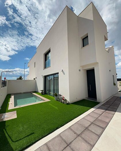 Casas en venta y pisos alquiler - 1