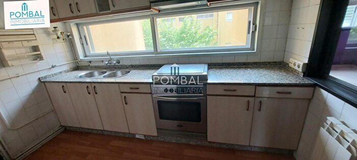 Piso en venta en O Carballiño, Ourense de 3 habitaciones