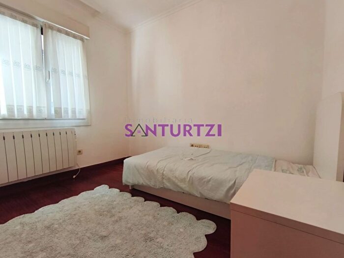 Casas en venta y pisos alquiler - 2