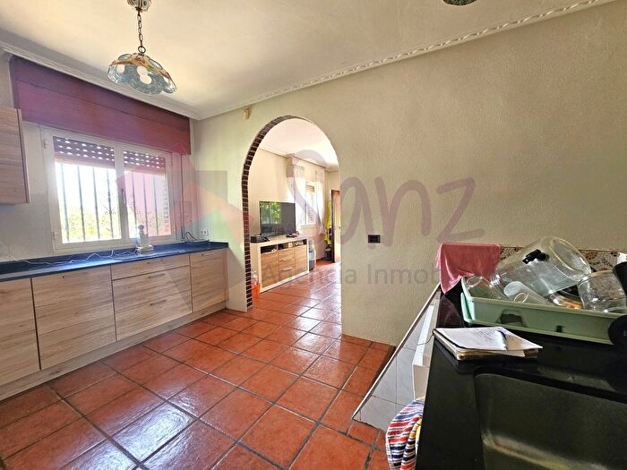 Casas en venta y pisos alquiler - 2