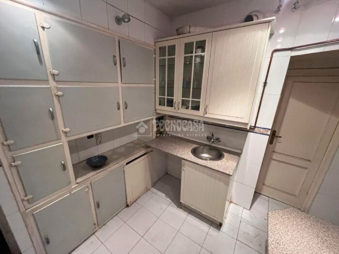 Casas en venta y pisos alquiler - 2