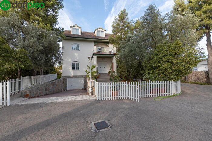 Casas en venta y pisos alquiler - 3